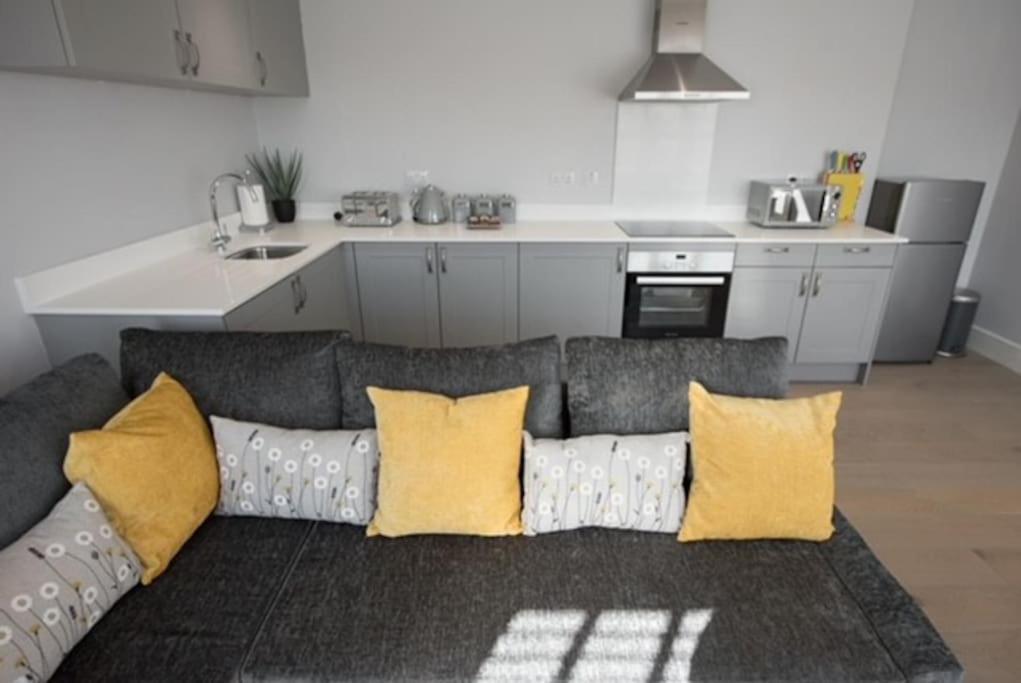 Beautiful, Spacious 1 Bed Flat 브렌트우드 외부 사진